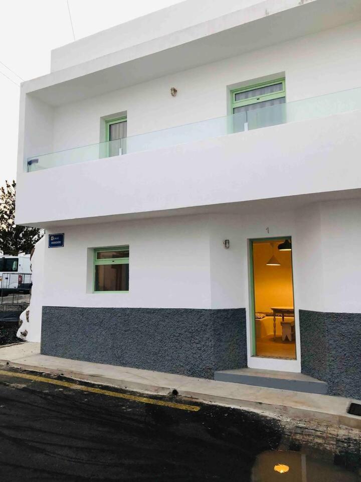 Casa Anclada En La Santa- 4 Apartamentos Frente Al Mar- 1ª Linea Solarium Barbacoa 객실 사진